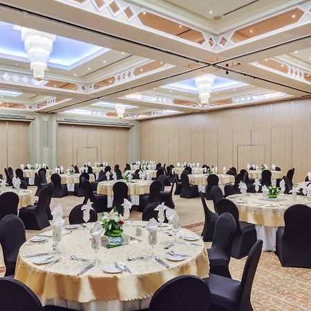 크라운 플라자 두바이 호텔 외부 사진 The Grand Ballroom
