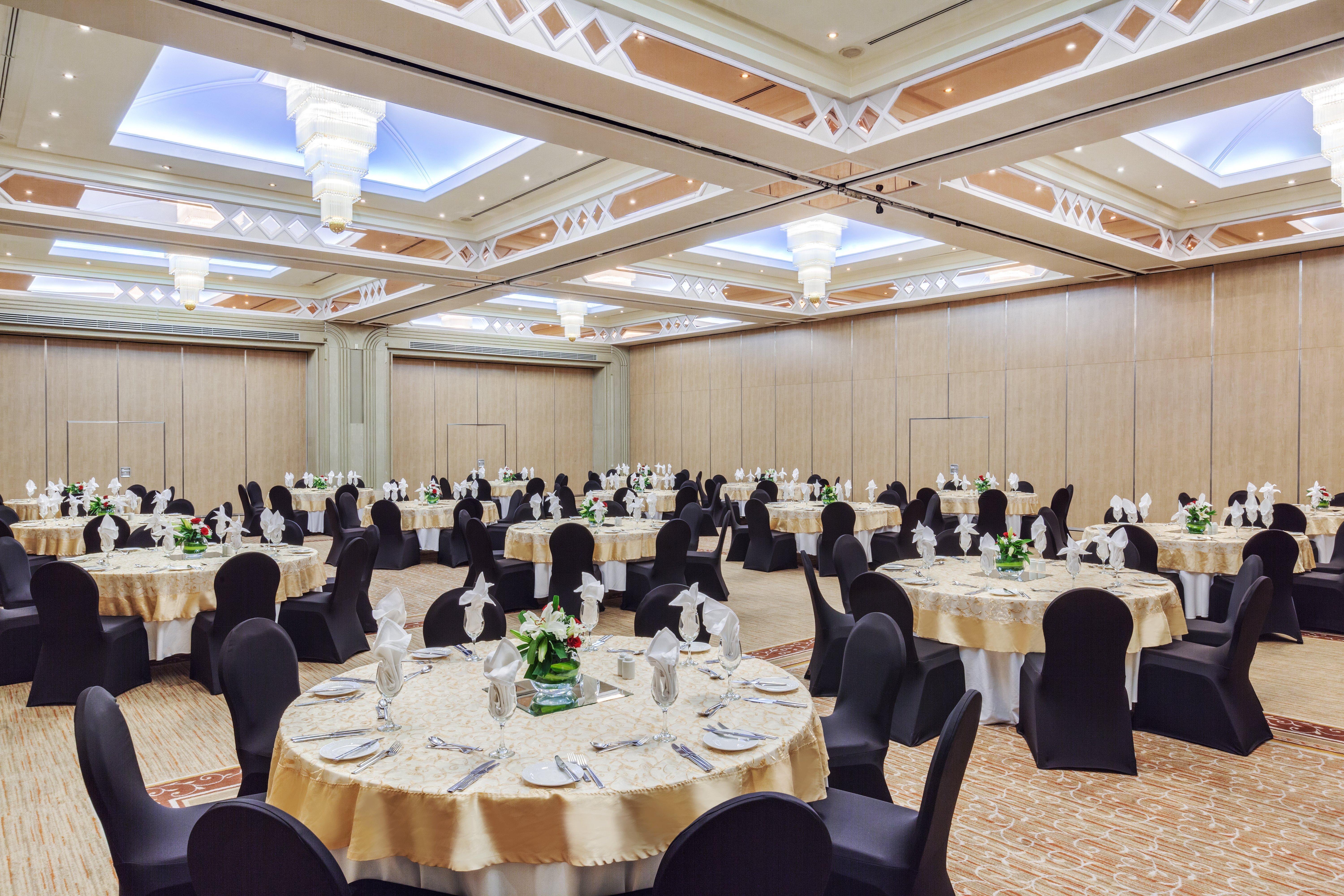 크라운 플라자 두바이 호텔 외부 사진 The Grand Ballroom